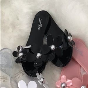 Never worn jelly’s! black with Flowers’s run narrow